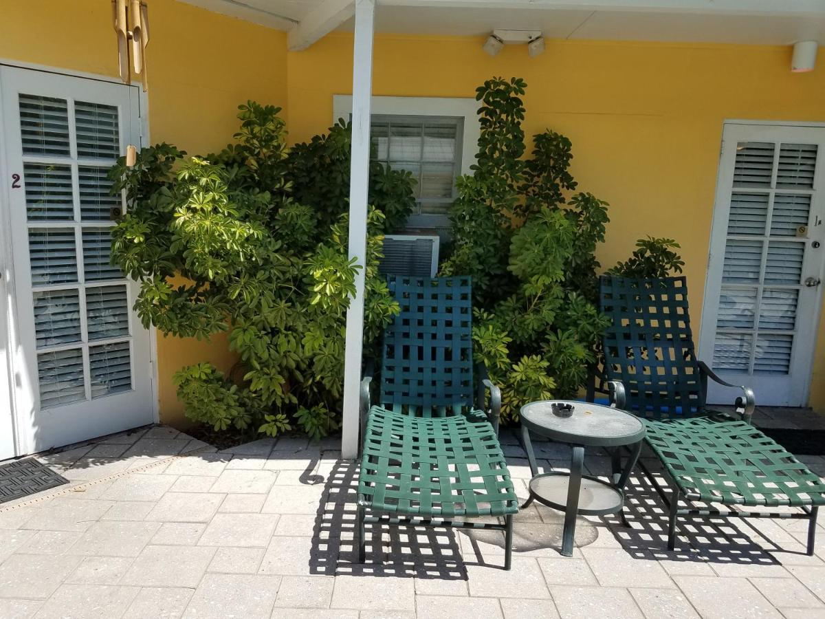 Alexander Palms Court - No Hidden Resort Fees! Key West Exterior photo